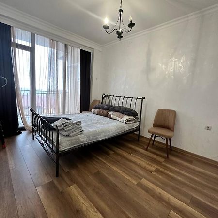 Lashas Apartament Kobuleti Εξωτερικό φωτογραφία