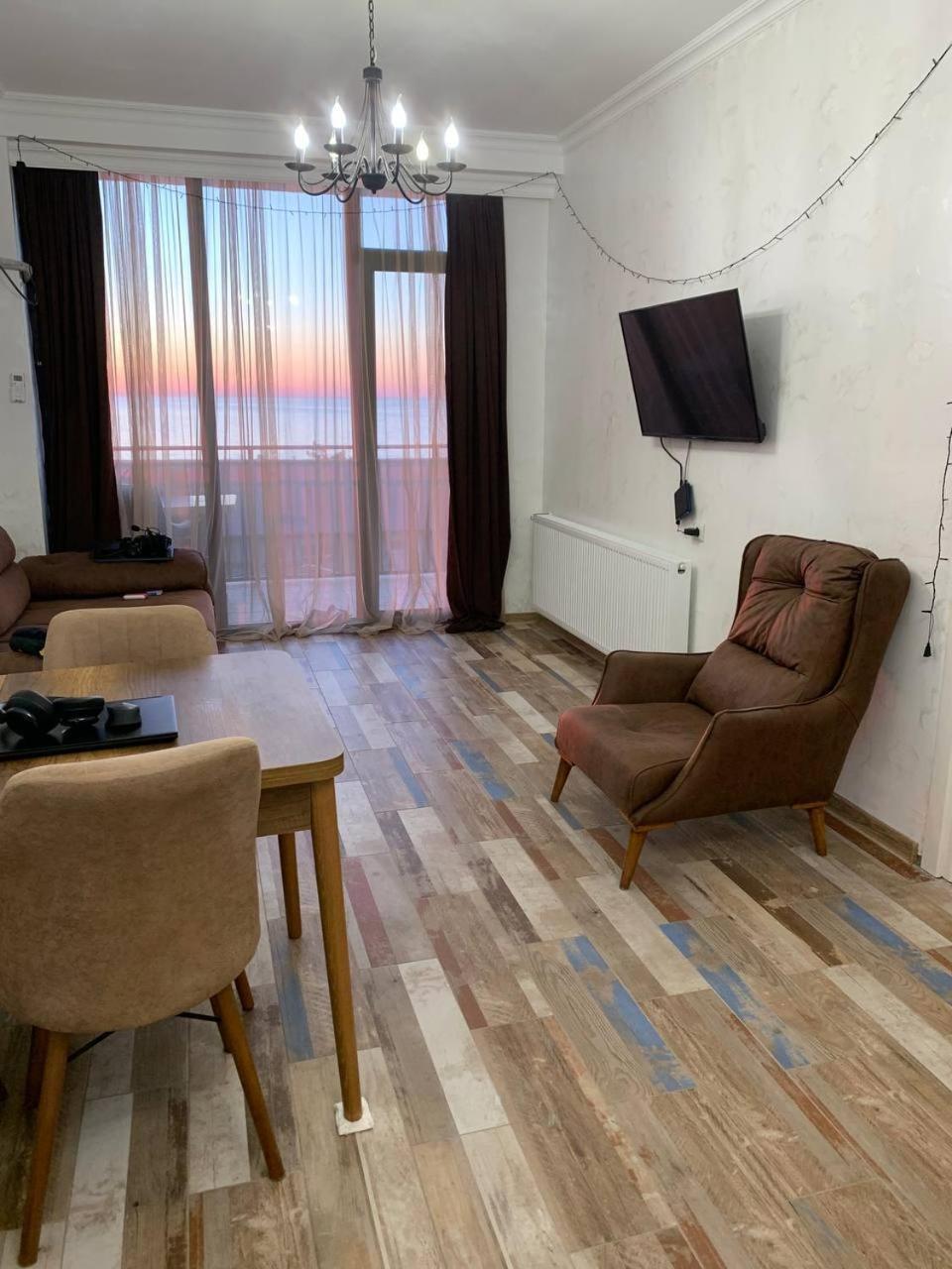 Lashas Apartament Kobuleti Εξωτερικό φωτογραφία